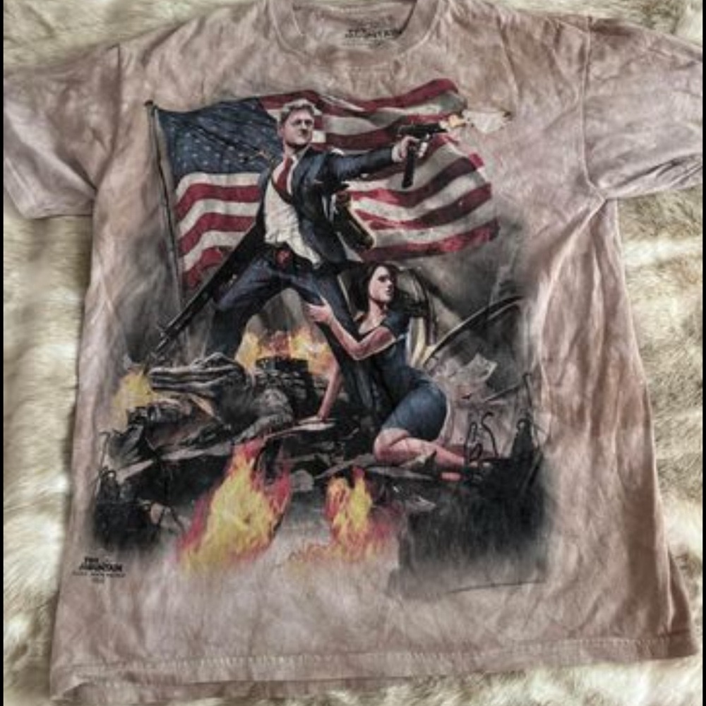 (Medium) The Mountain t shirt Bill Clinton Monica Lewinsky